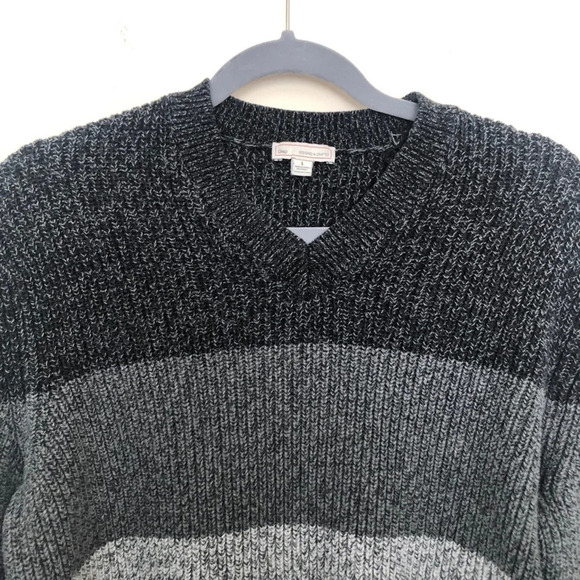 GAP Gradient Grey Long Sleeve Knit Sweater - Picture 3 of 12